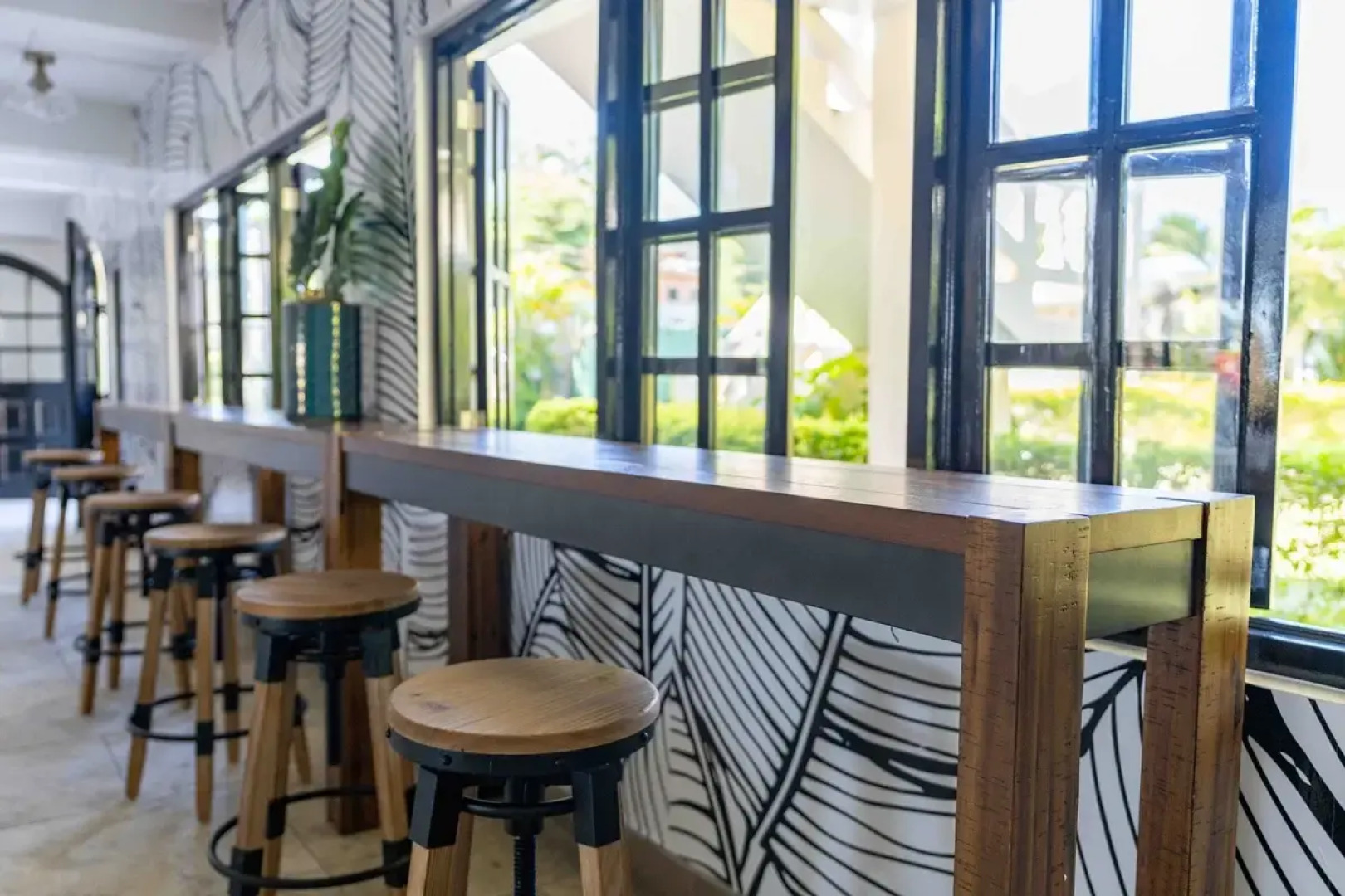 Travellers Beach Resort