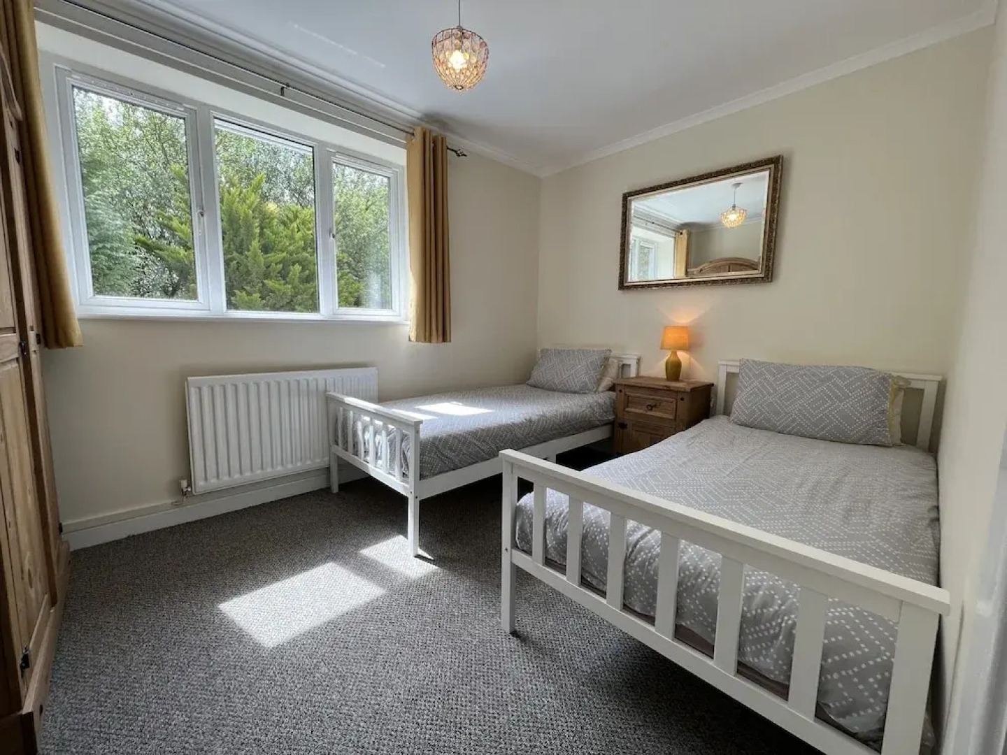 3 Bedroom Bungalow Moelfre- Private Garden,parking