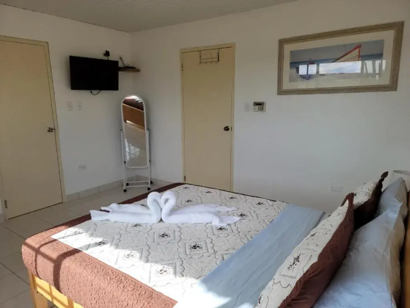 Roncado Cheerful-3 Bedroom Home Aruba