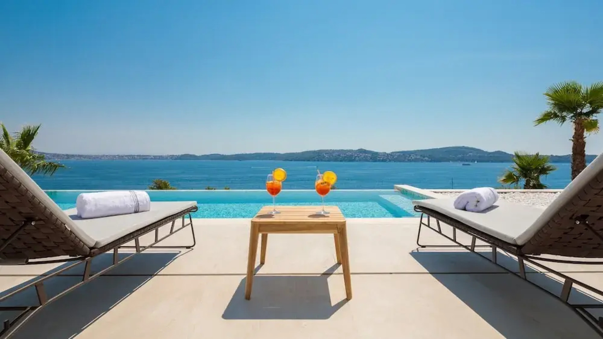 Ultraluxury Villa Elyzeum