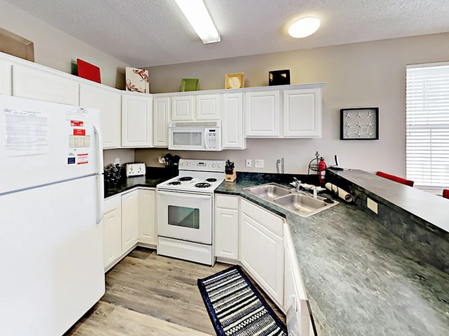 Seaside Townhouse Unit C 4 Bedrooms 3 Bathrooms Townhouse