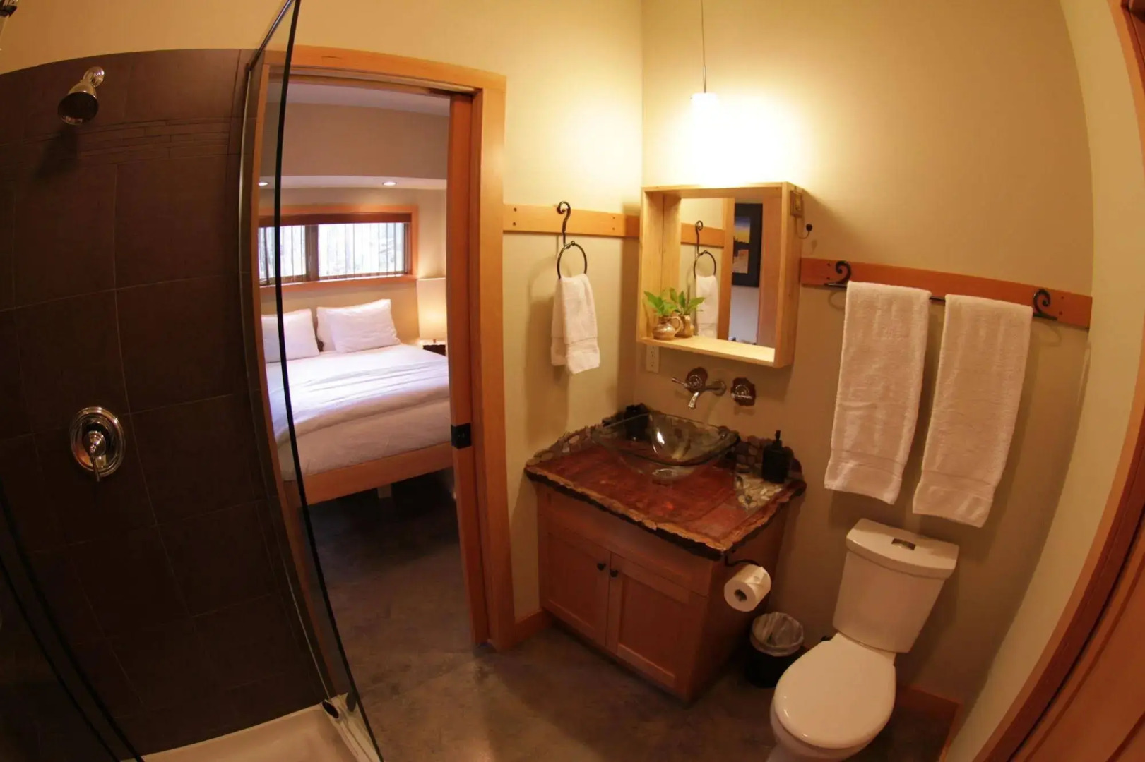 Black Bear Guesthouse