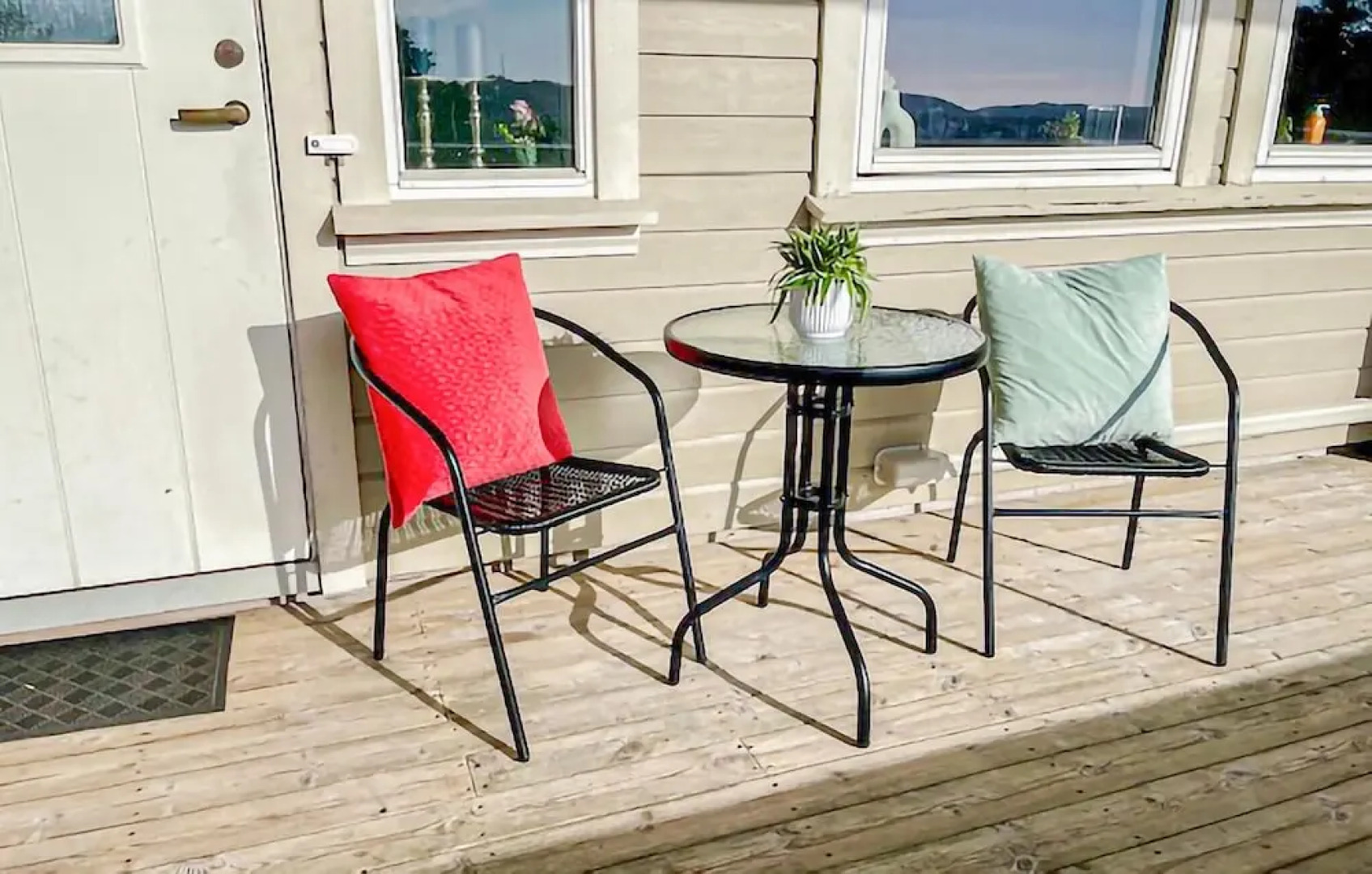 Beautiful Apartment in Mandal With Wifi and 2 Bedrooms