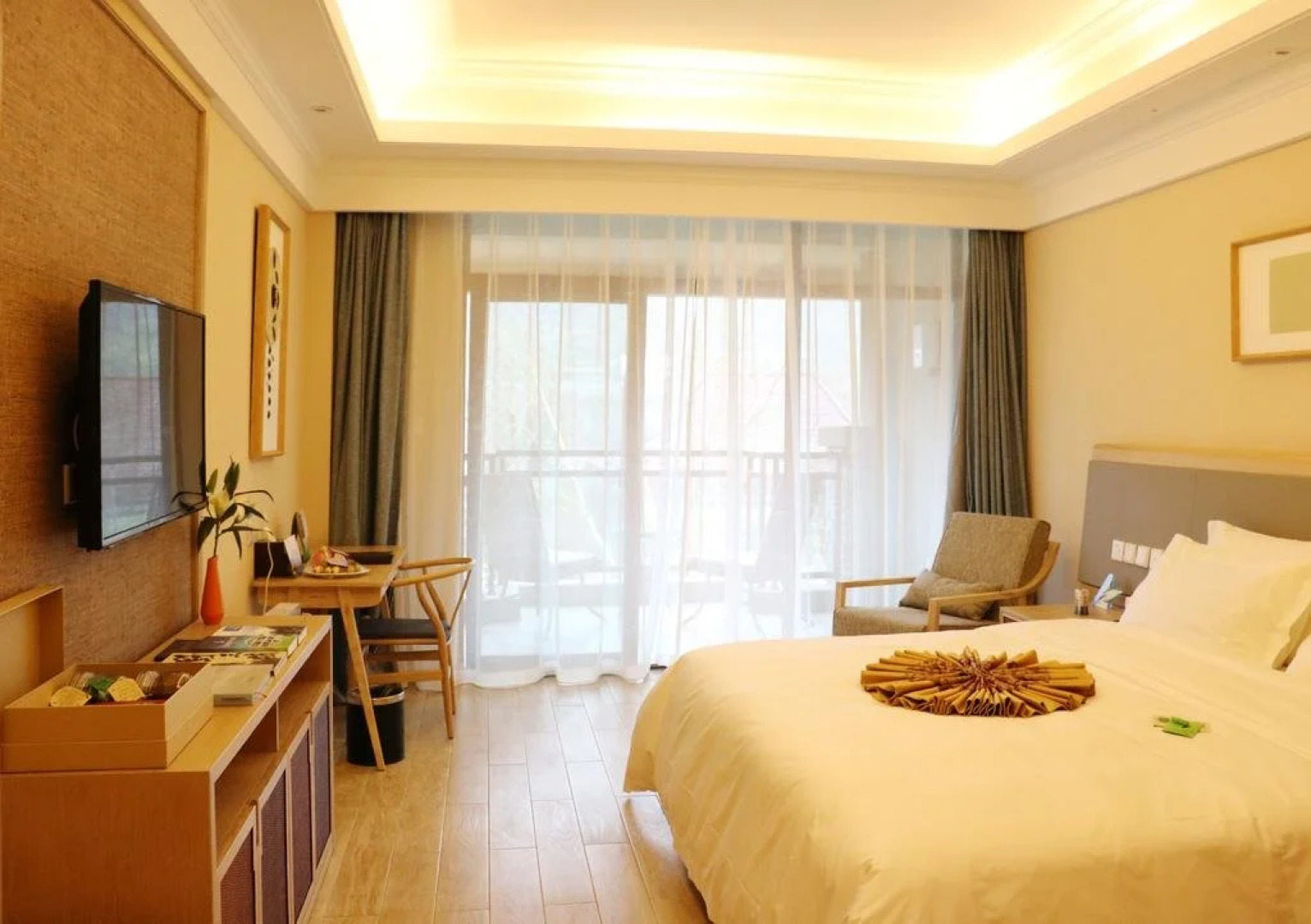 Arcadia International Resort Hotel