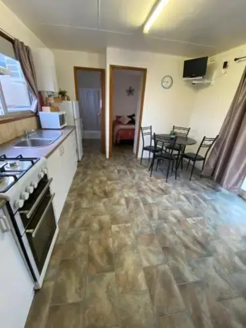 Rocks Retreat Cabin - Seal