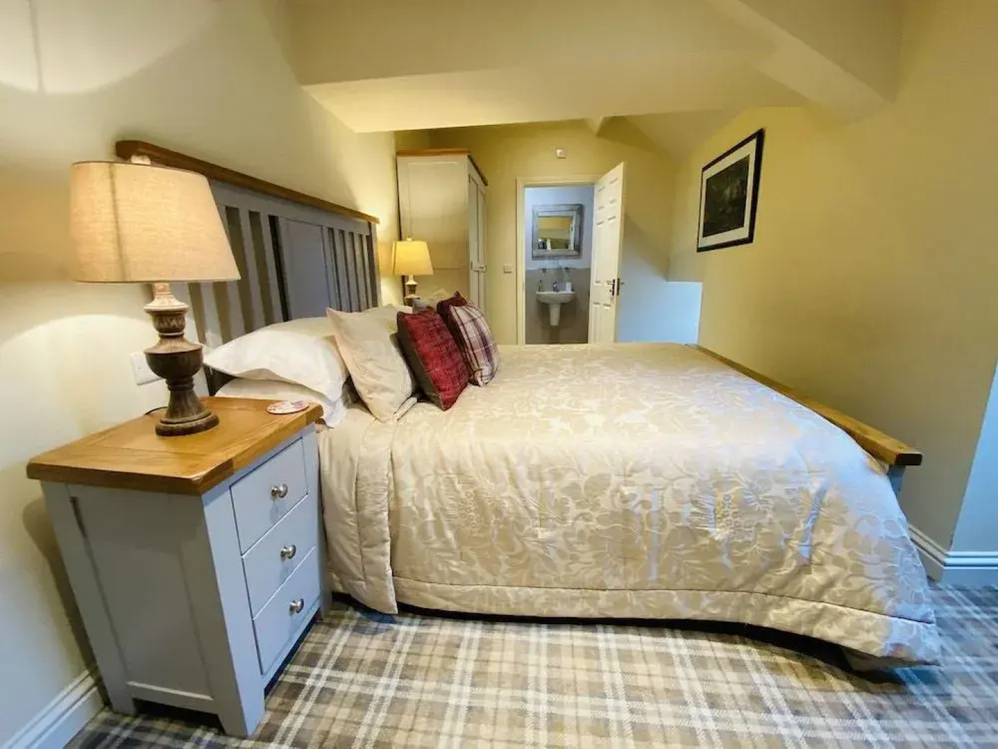 The Moon Inn at Stoney Middleton