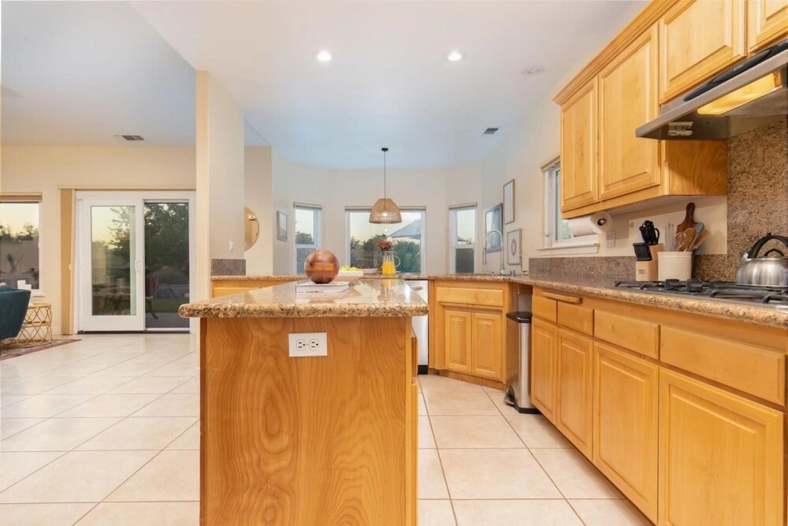 Mustang by AvantStay |  Secluded Getaway w/ Vineyard Views & Pool