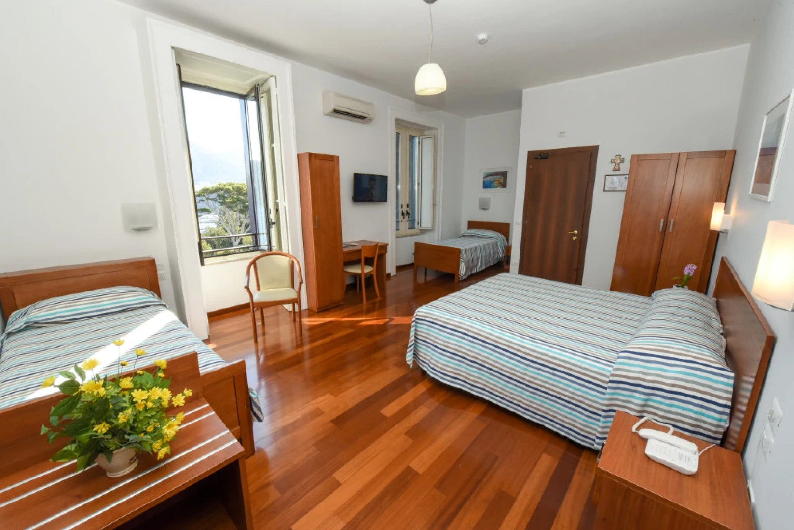 Villa Crawford - Religious Hospitality