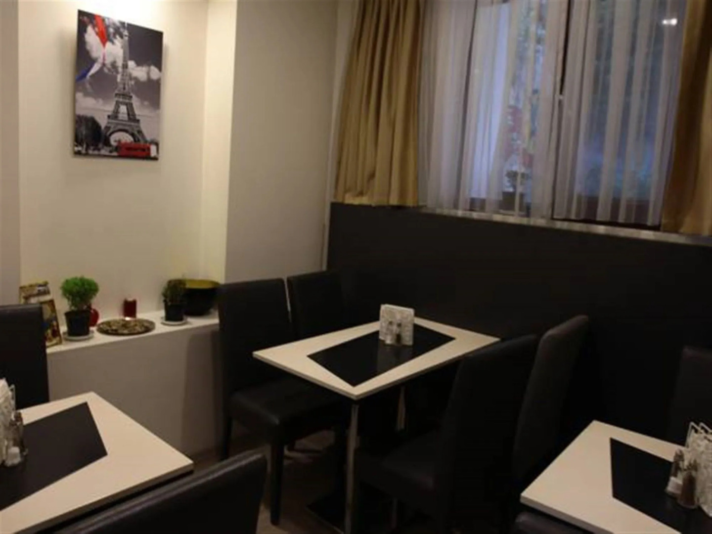 The Legend Platine Suite