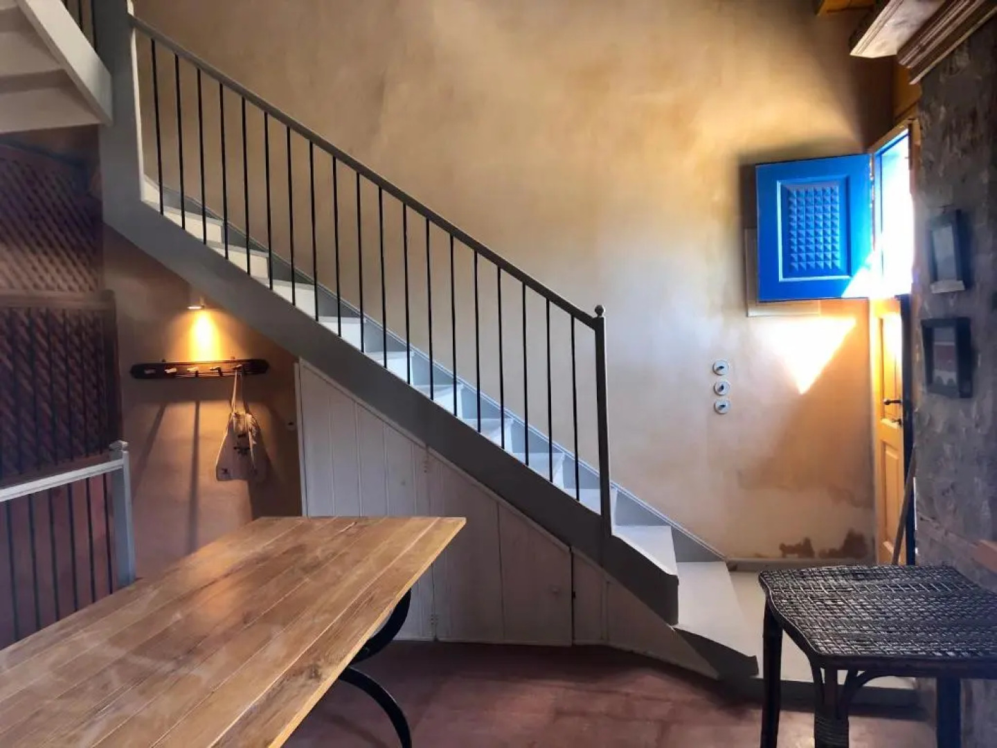 Entire Island House Meters From The Waterfont