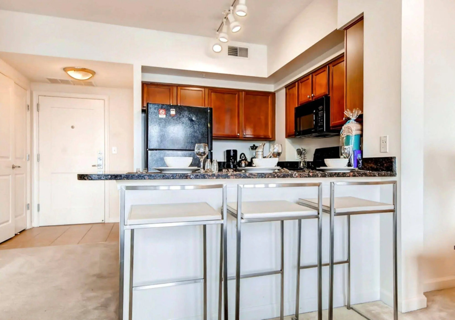 Global Luxury Suites at Thomas Circle