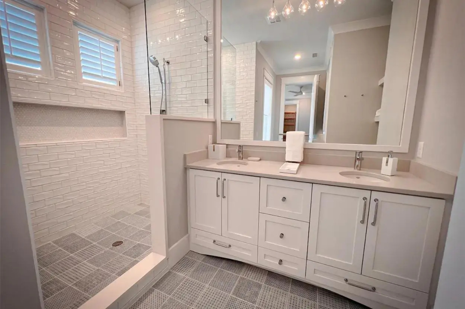 Gallery By The Sea by Sea Scape Properties