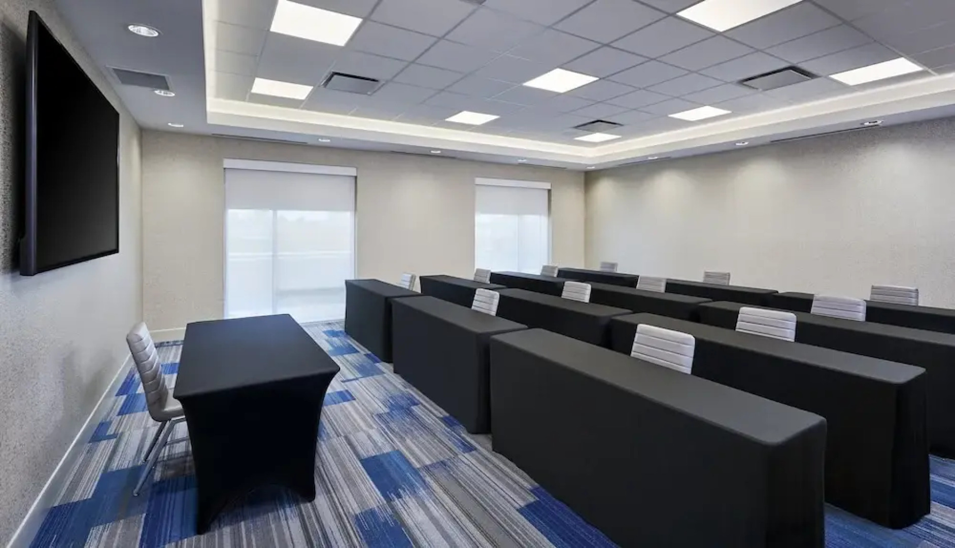 Holiday Inn Express & Suites Windsor East – Lakeshore, by IHG