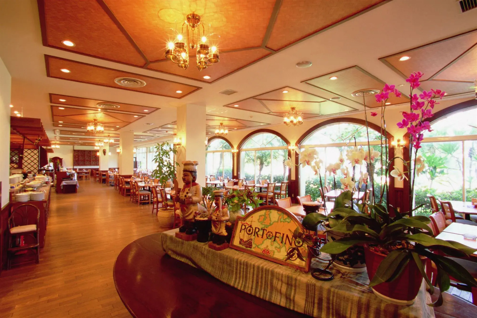 Hotel Breezebay Marina