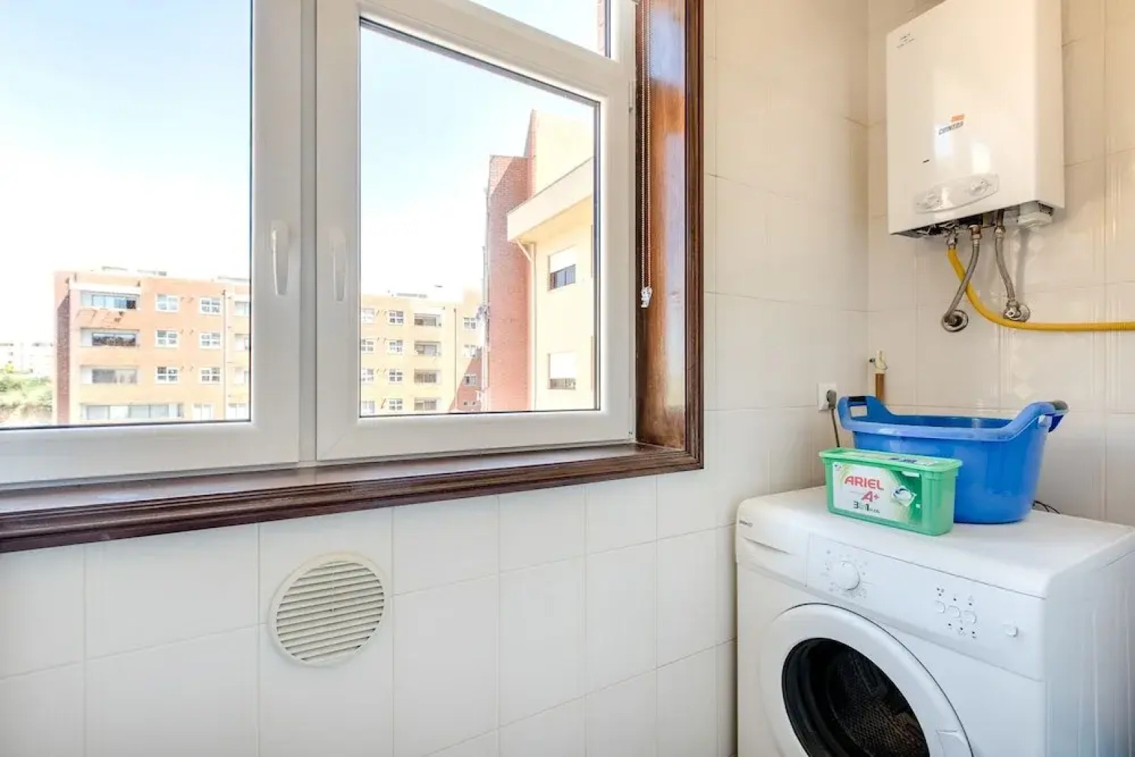 Espinho Family Stays Apartment