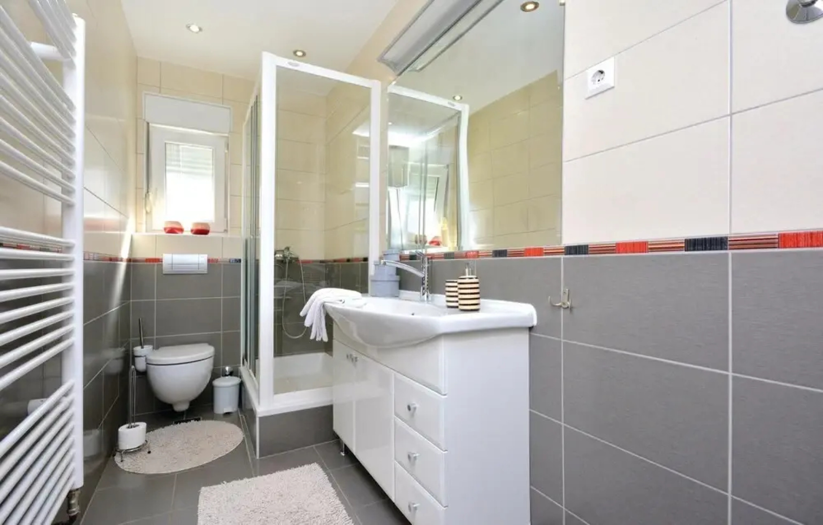 Stunning Home in Zrnovnica With Wifi and 6 Bedrooms