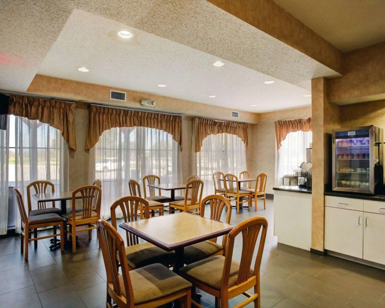 Comfort Inn & Suites