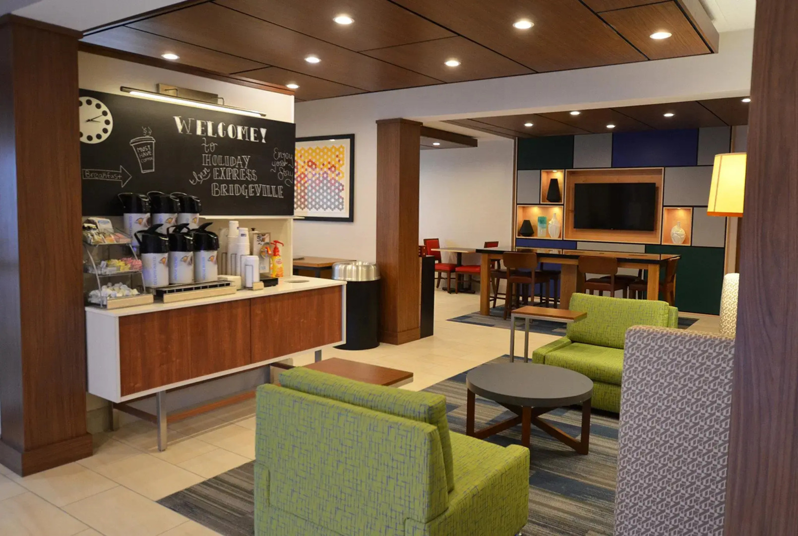 Holiday Inn Express Pittsburgh-Bridgeville by IHG