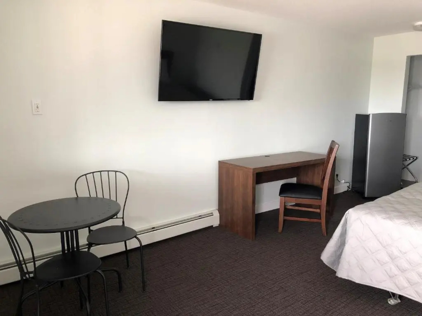 Onoway Inn And Suites