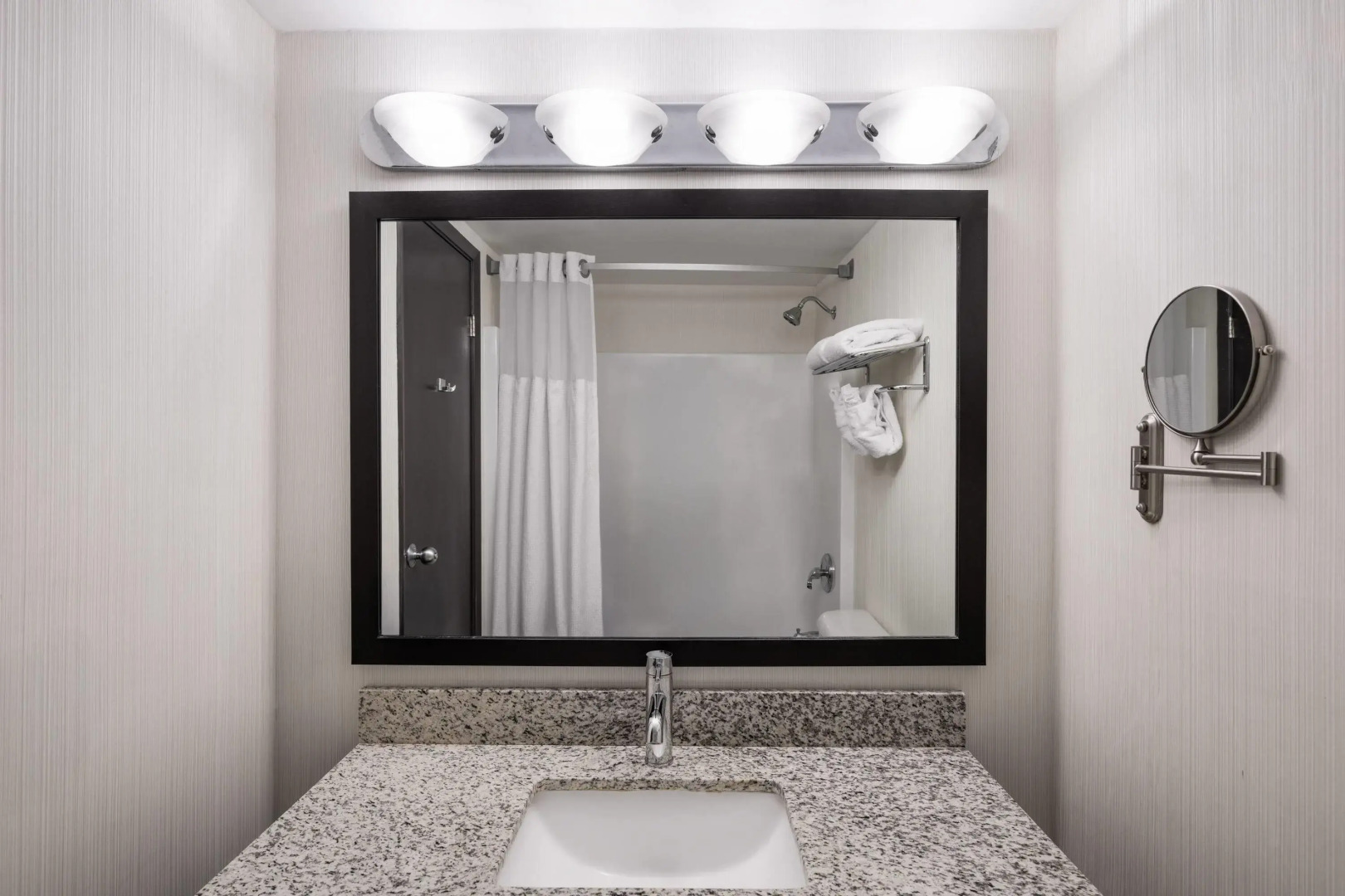 Ramada Plaza by Wyndham Regina Downtown