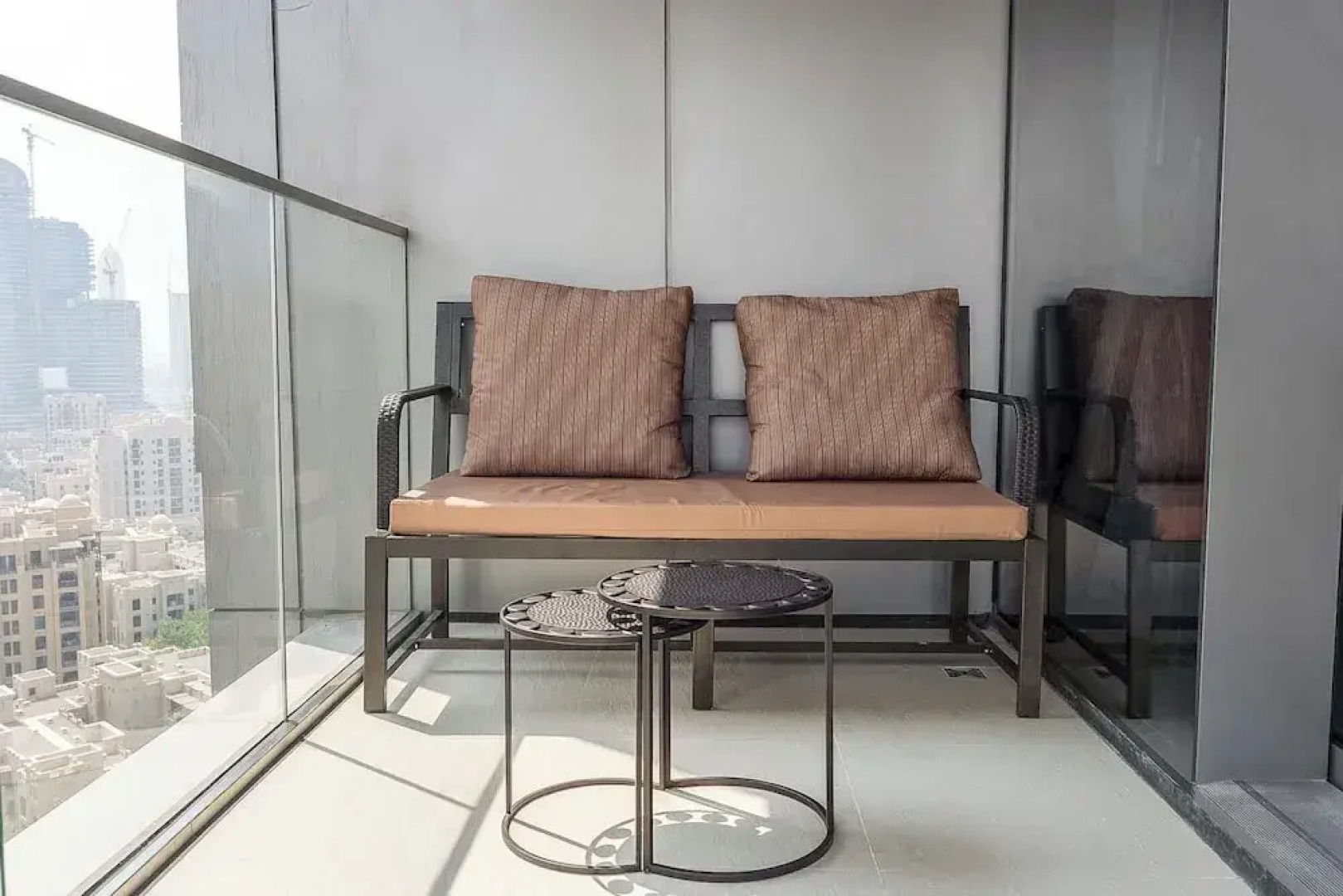 Direct Dubai Mall Access Downtown Boulev