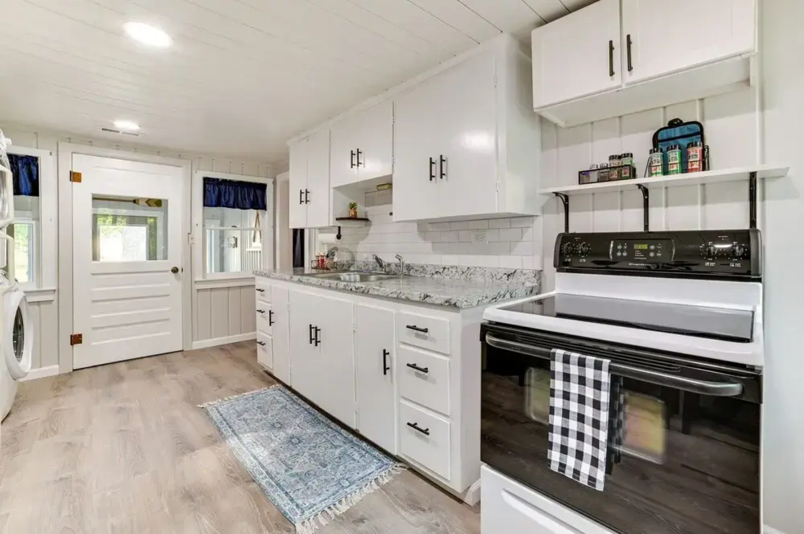 Houghton Lake Family Cottage w/ Game Room!