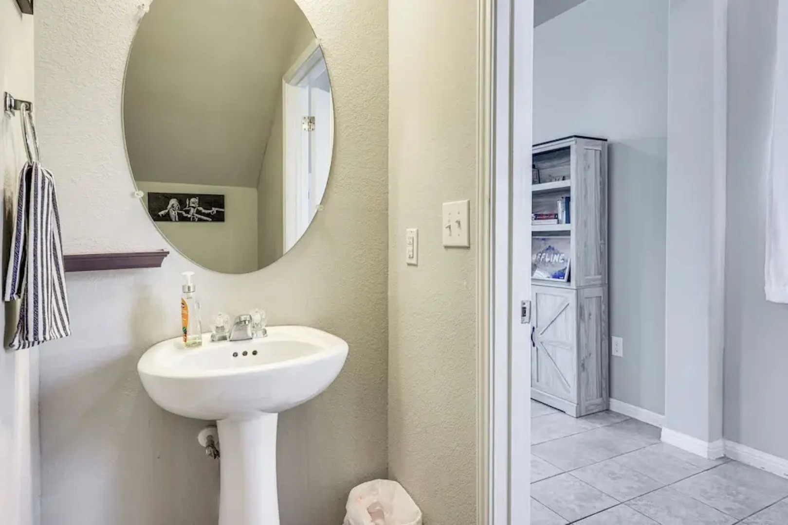 Family Home w/ Pool Access: 5 Mi to Downtown Buda!