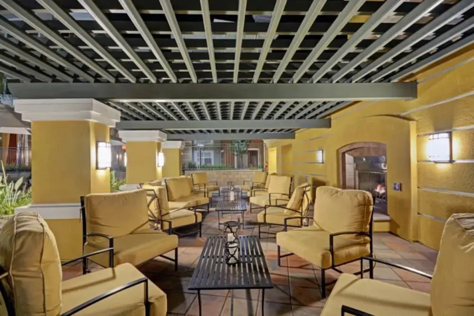 Global Luxury Suites Baypointe Station