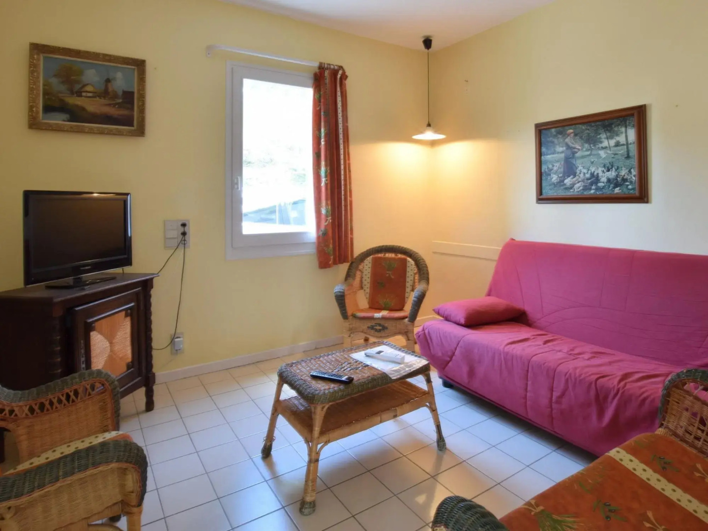 Lovely Holiday Home in Marignac-en-diois With Swimming Pool