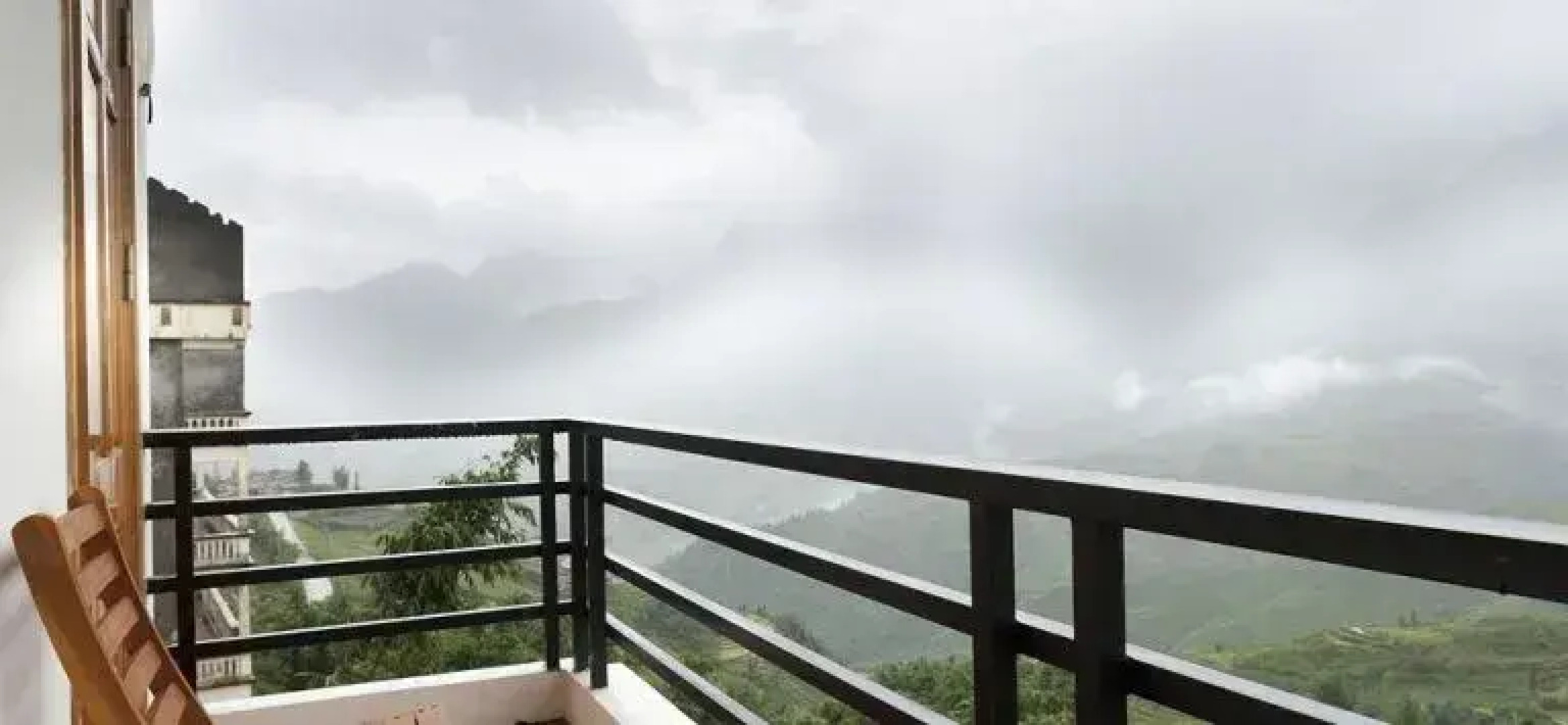 Eden Mountain View Hotel