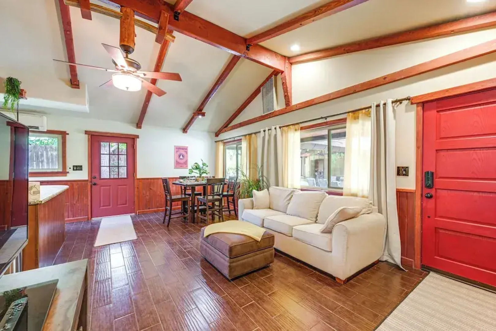 Idyllic Home in Kernville w/ Private Beach Access