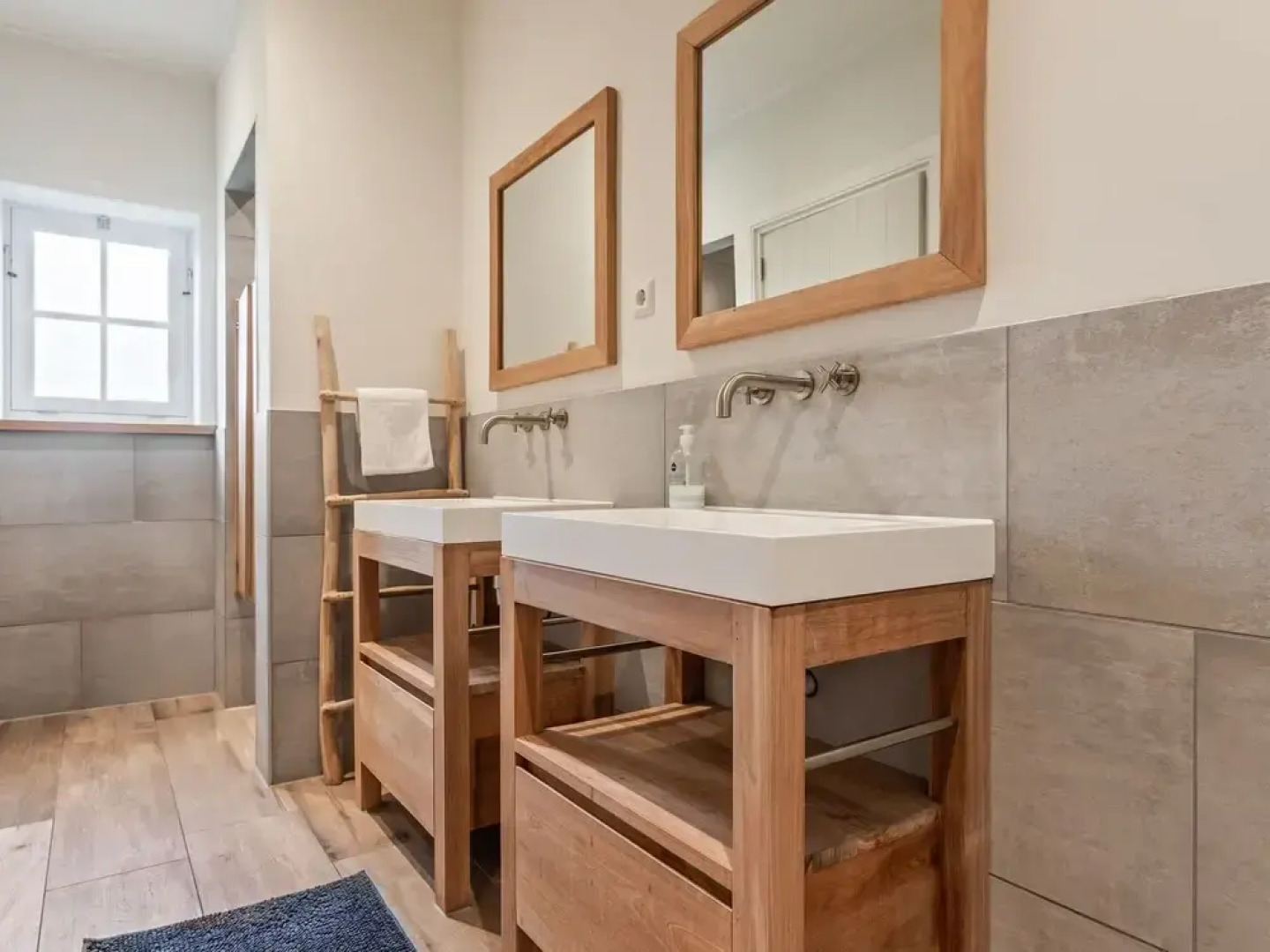 Spacious Holiday Home in the Beemster Near a Windmill