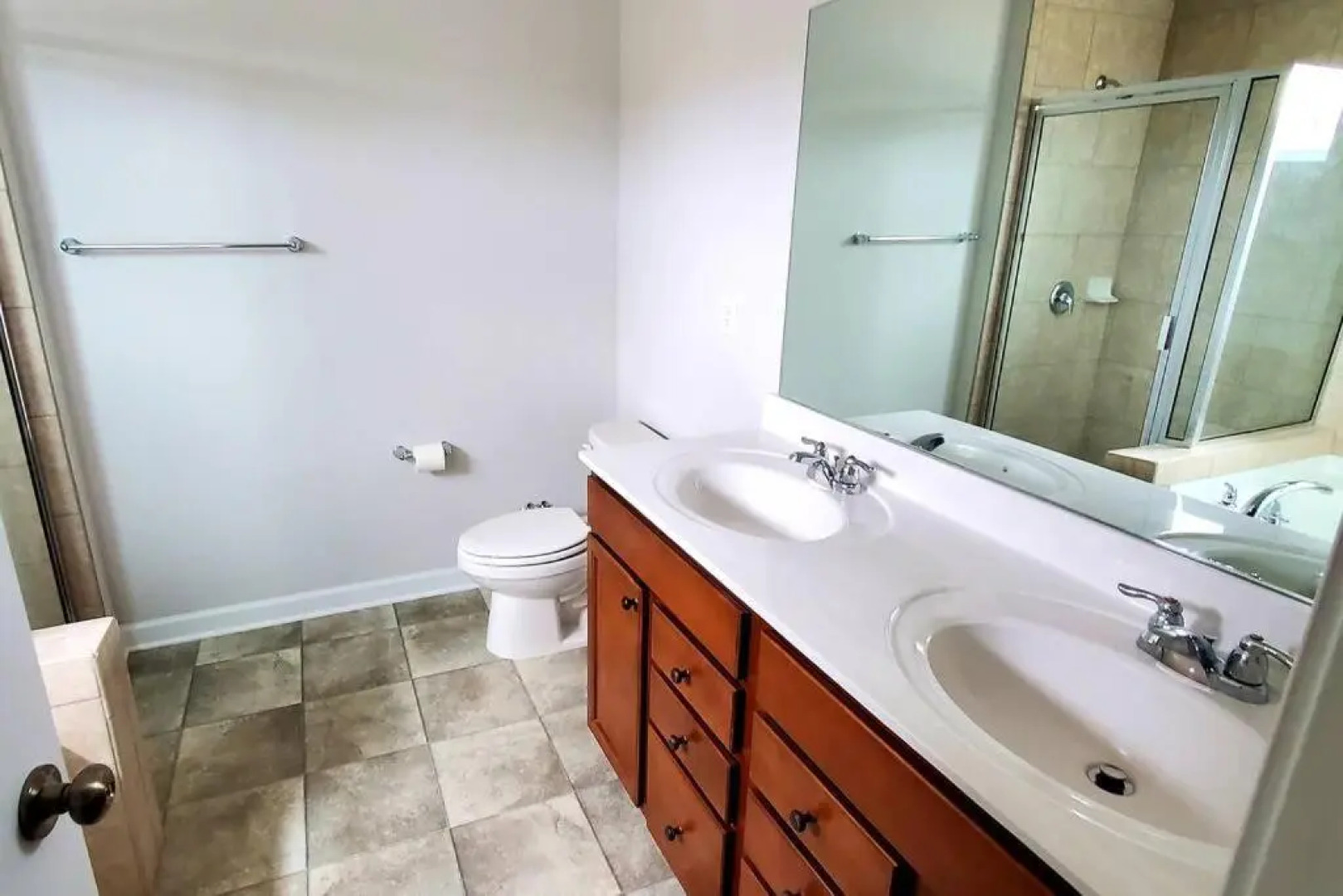 New 3 Bedroom Home w/ tons of amenities & parking.