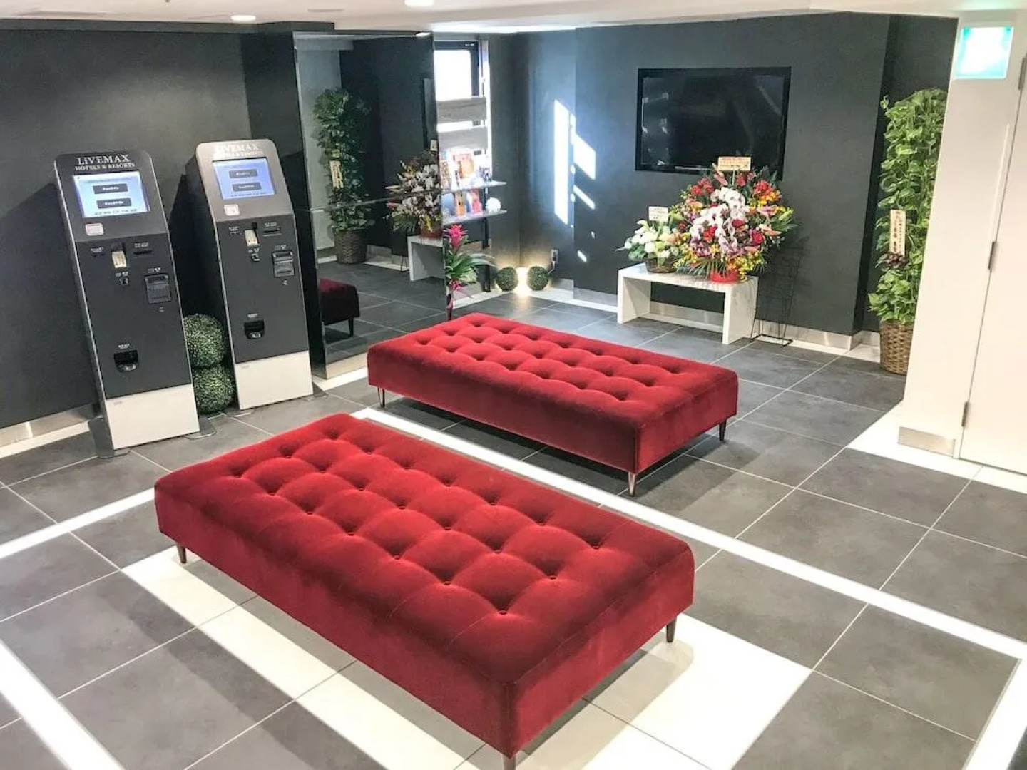 Отель Livemax Shinjuku Kabukicho Meijidori