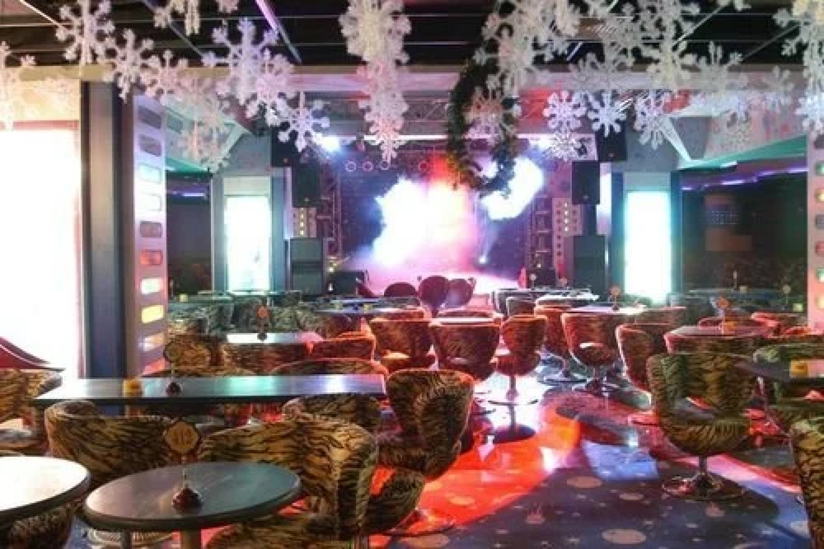 Akesu International Hotel