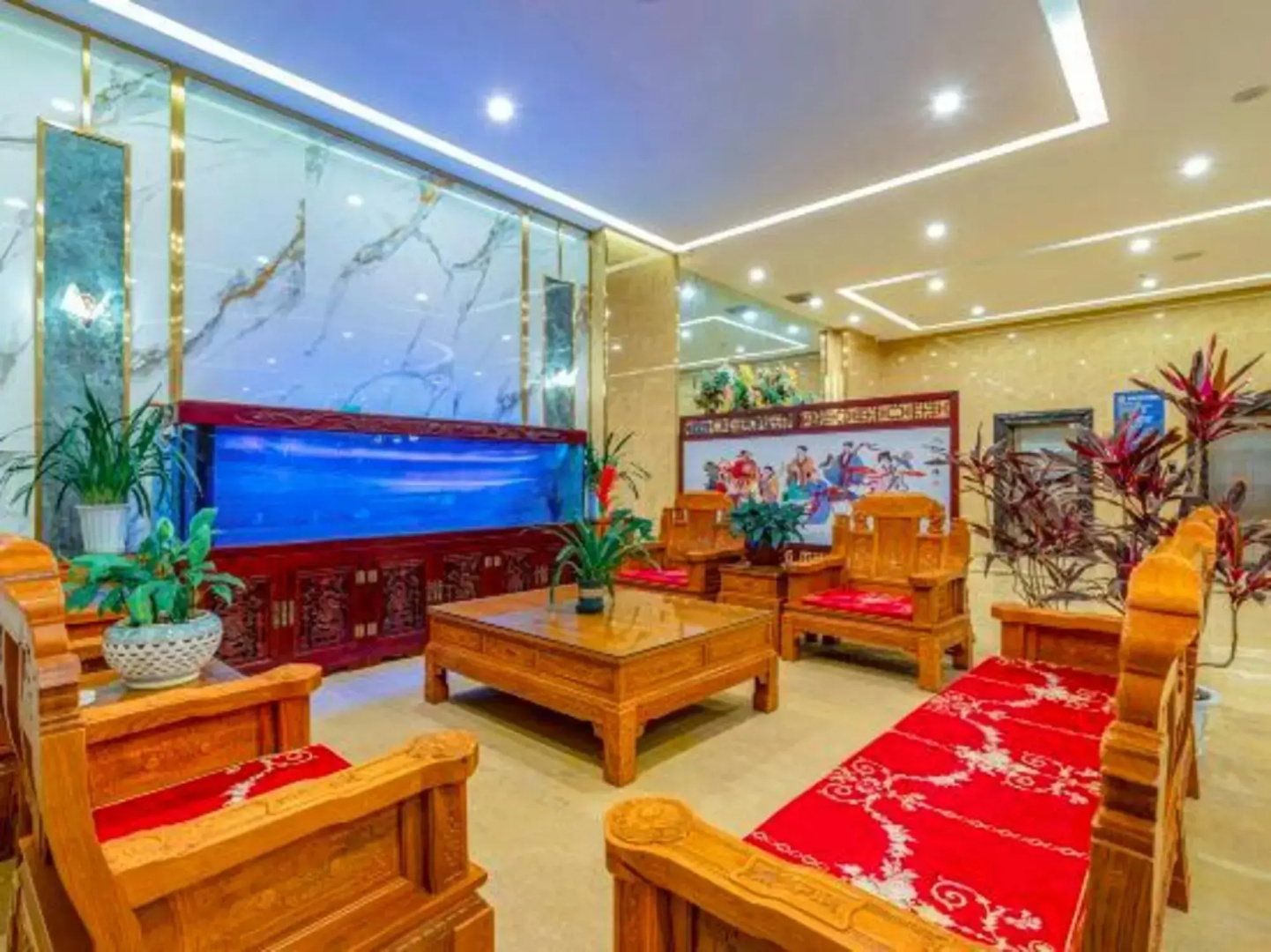 Poya Hotel