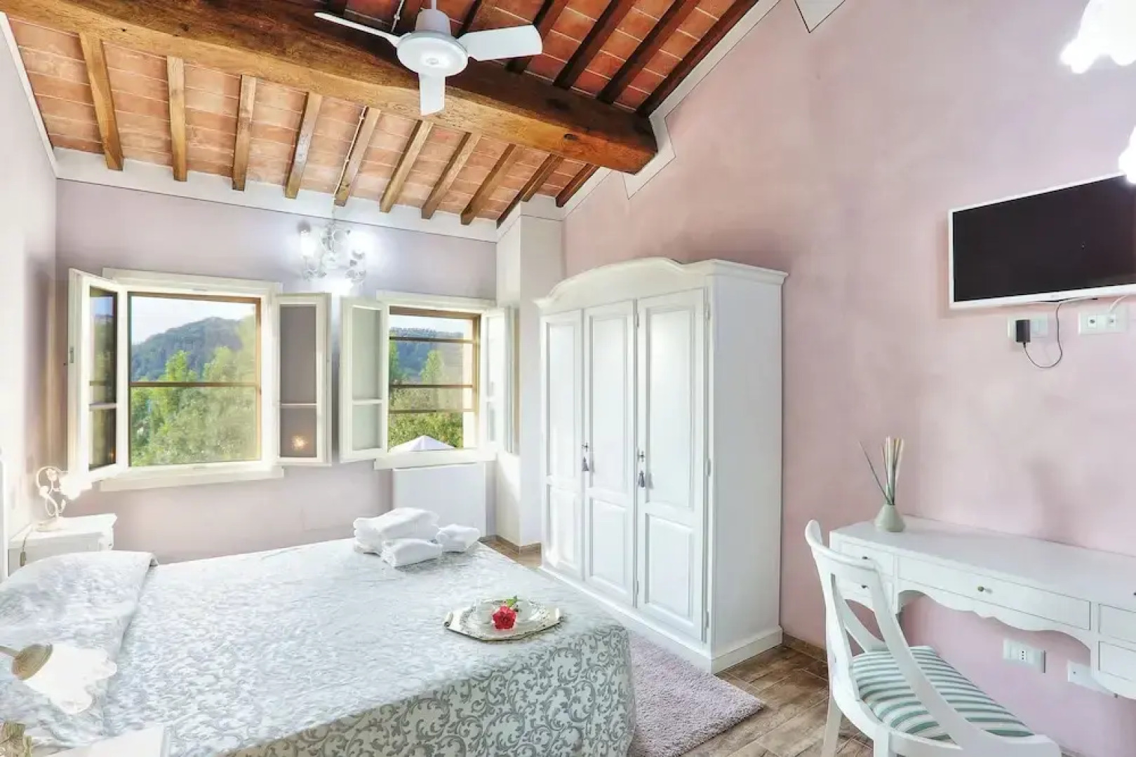 Wonderful Family Suite in Tuscany Near Pisa and Florence - Two Bedrooms 4 pl