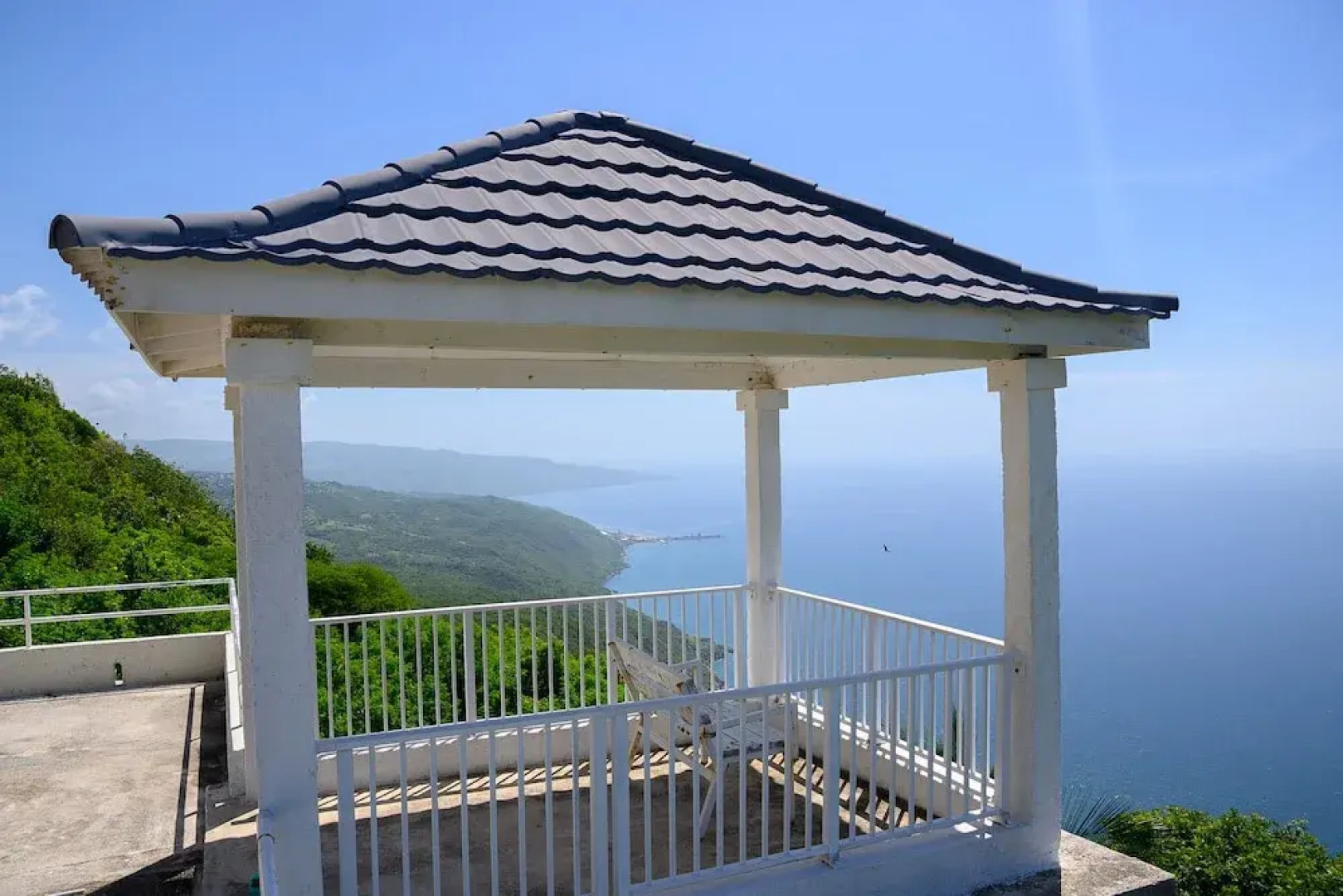 Sea Coast Inn & Suites