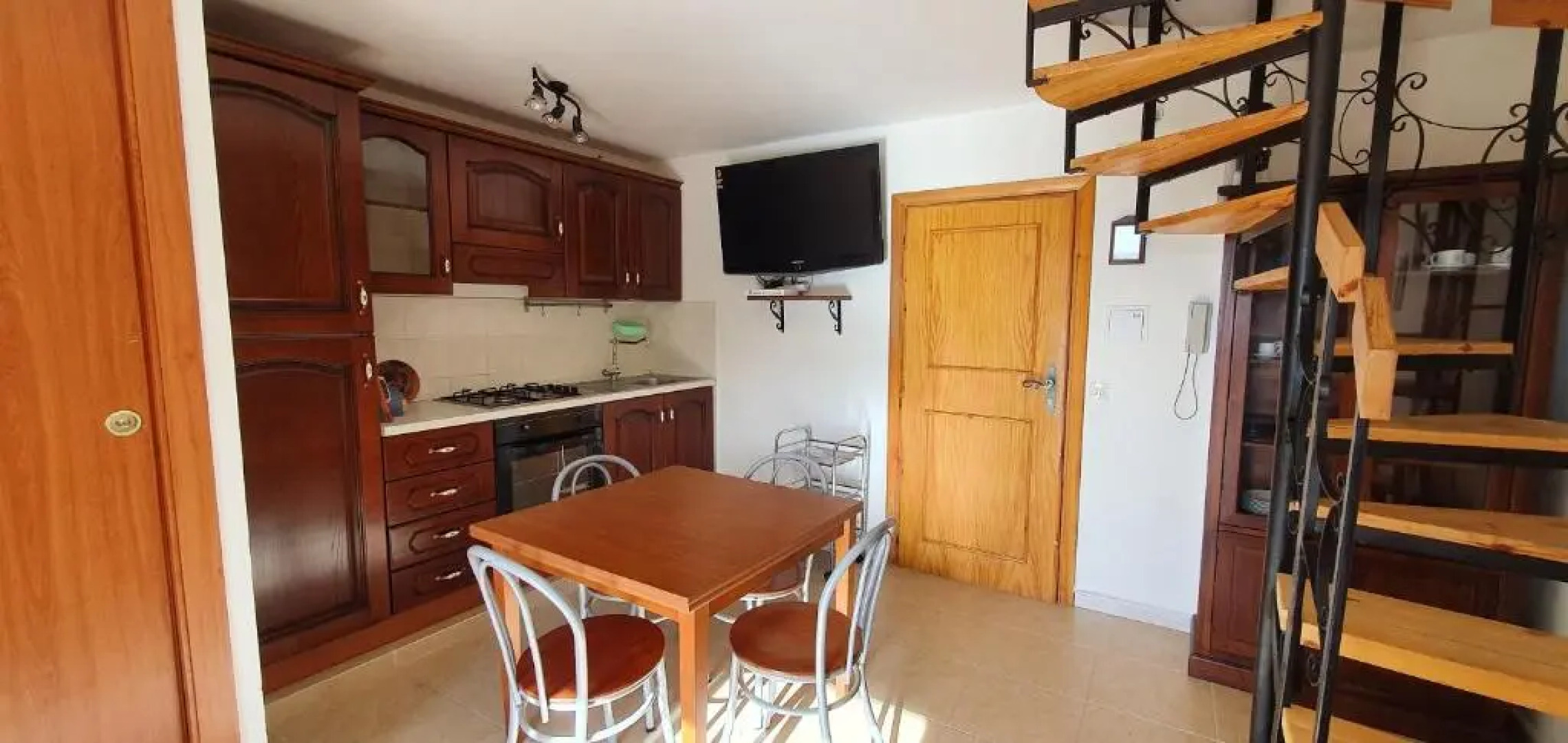 Appartamento in una valle di Luce