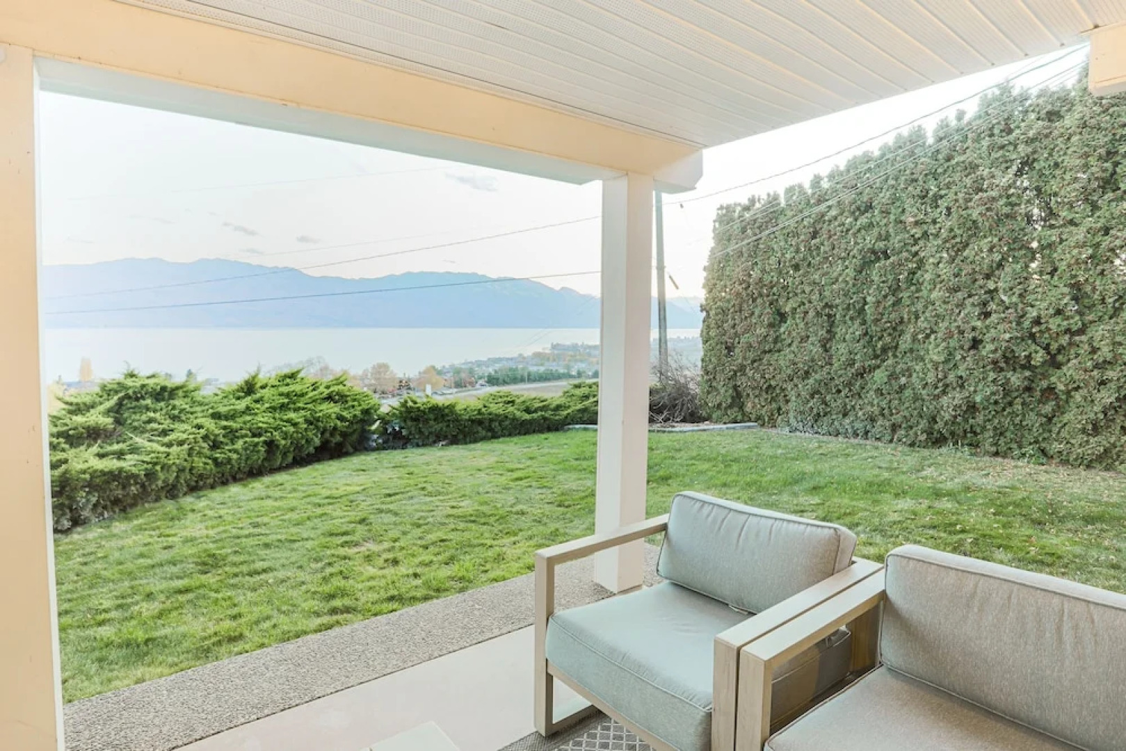 Stunning Views of the Okanagan Lake