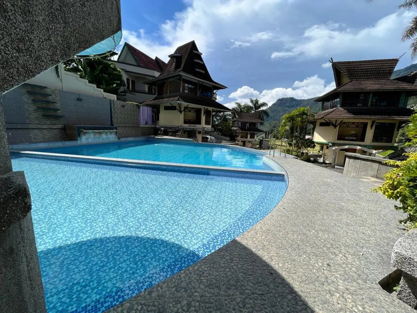  Sapadia Hotel And Cottage Parapat