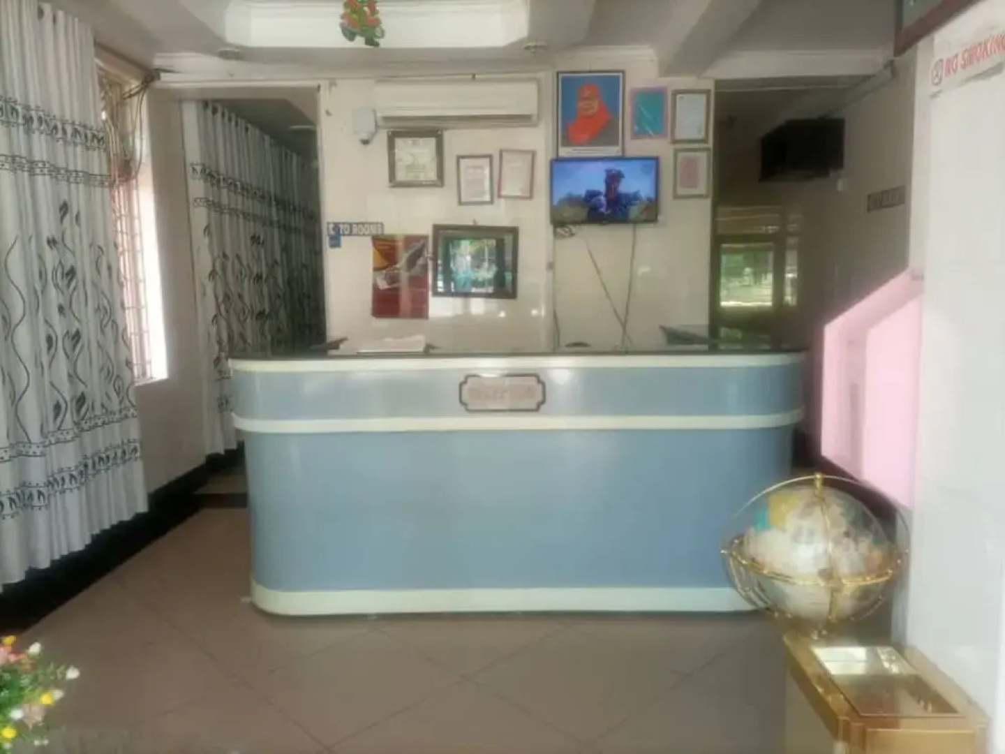 Holmand Hotel