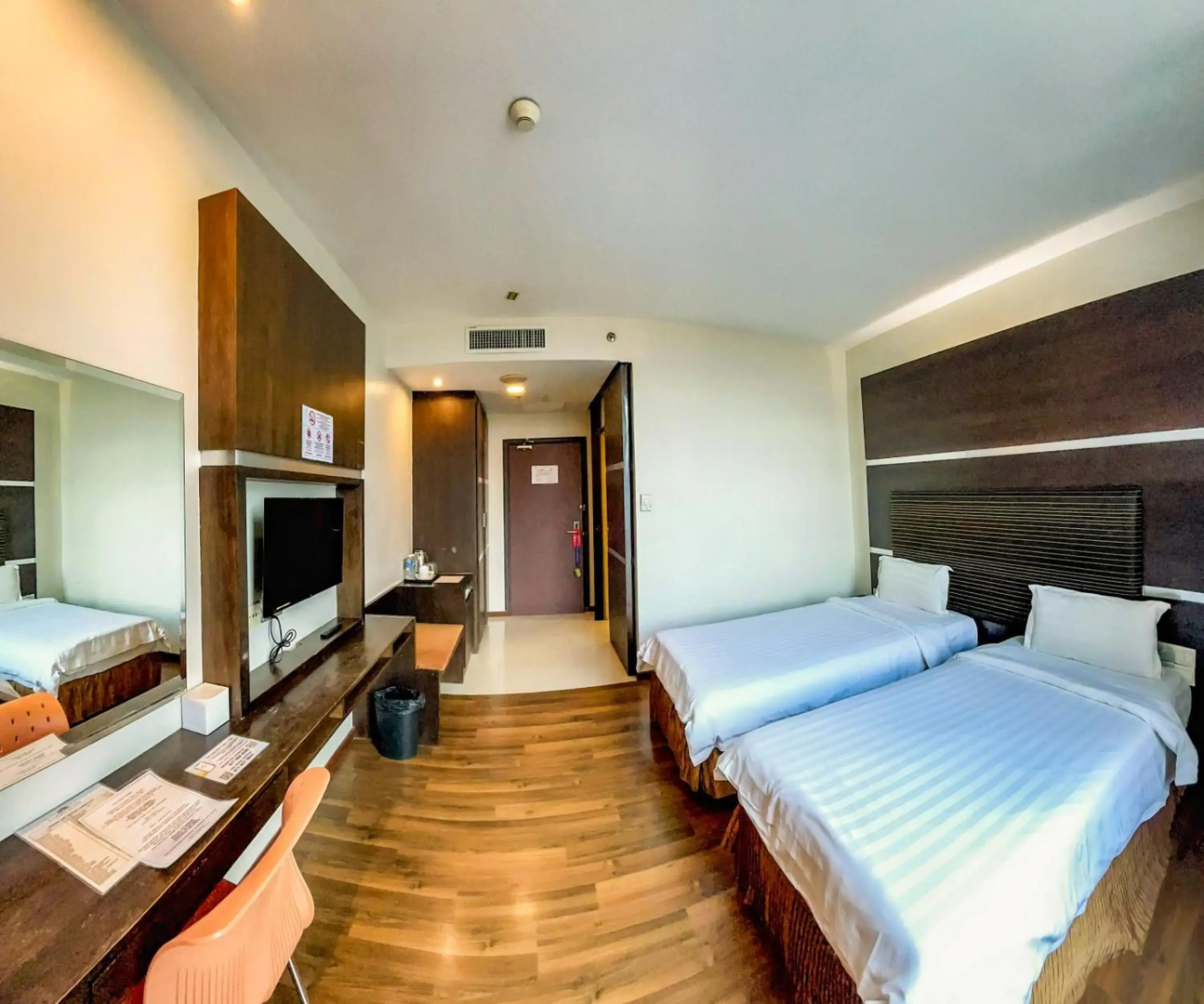 Courtyard Hotel @ 1Borneo