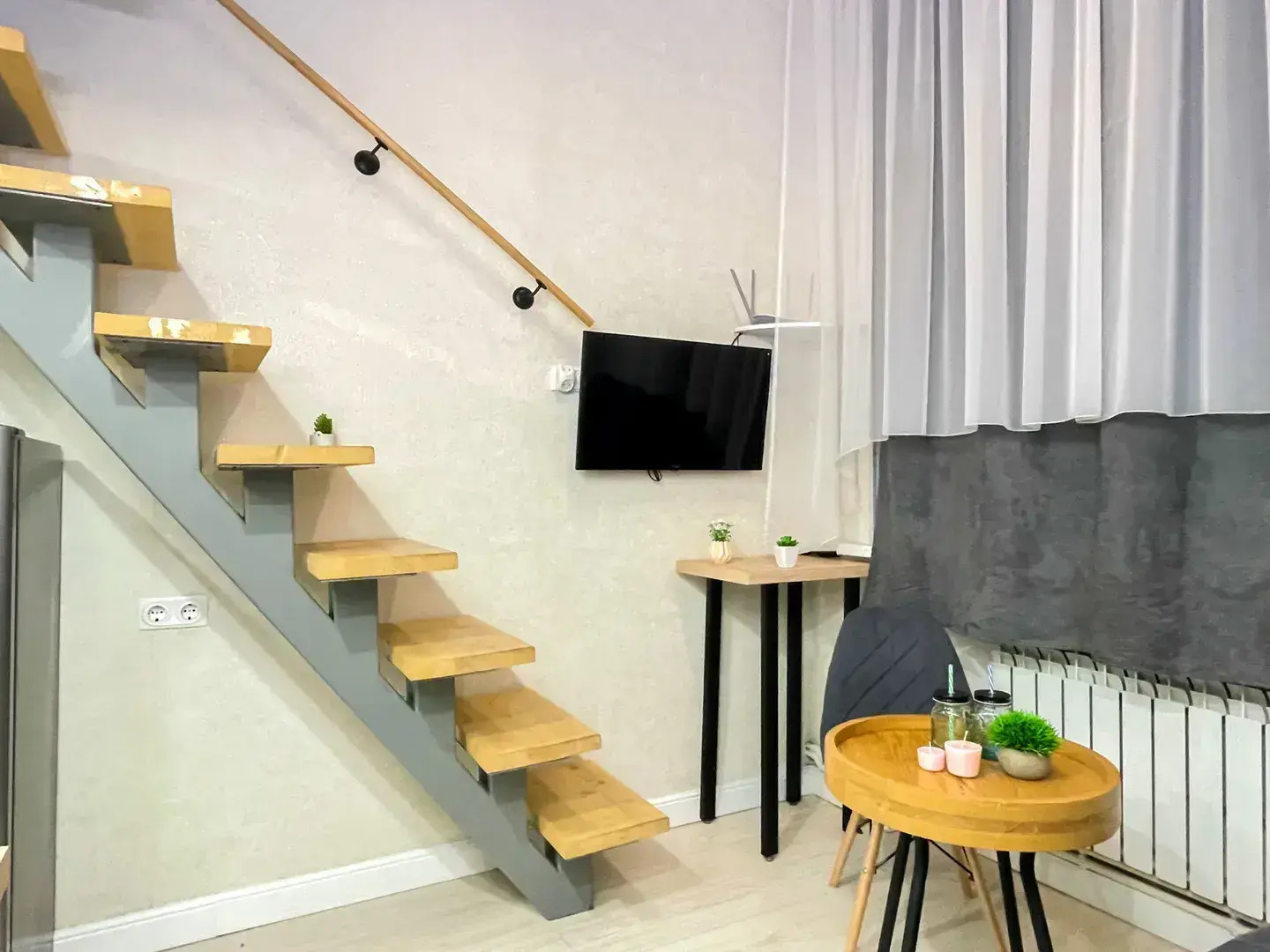 Dayker City на аллее Первой Маевки