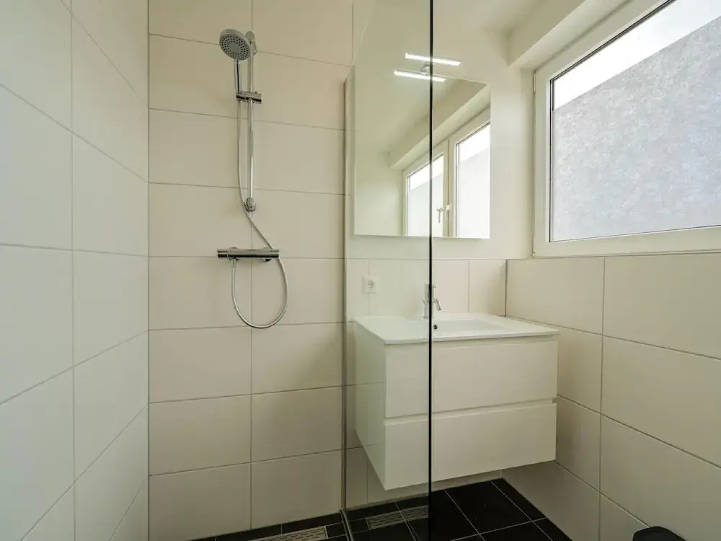 Nice Holiday Home in Simonshaven Near the Water