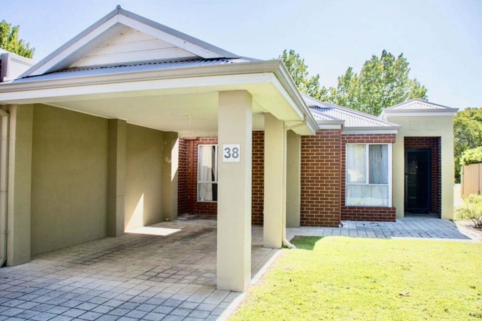 Sea Breeze Broadwater