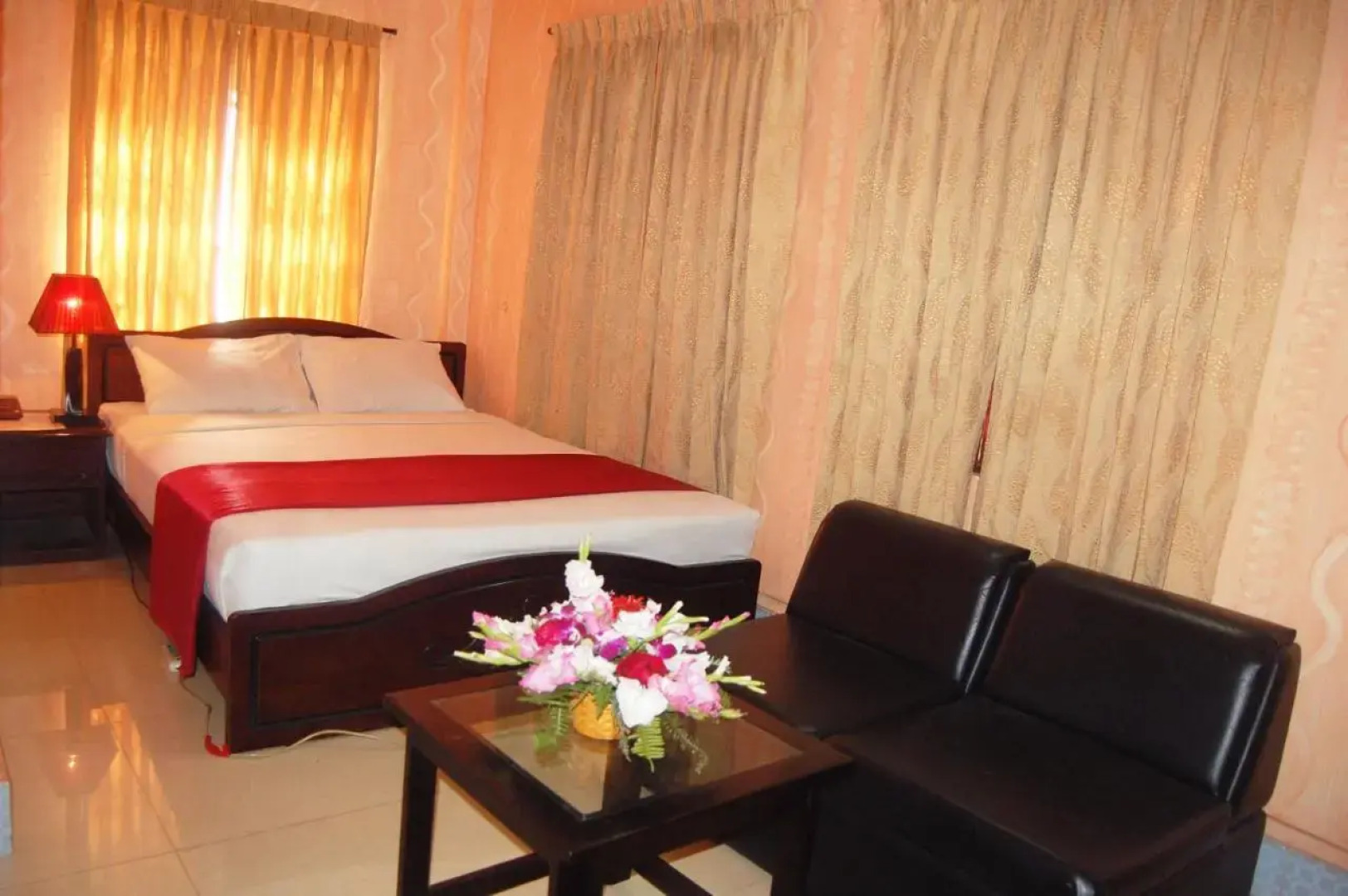 Hotel Swiss Garden International