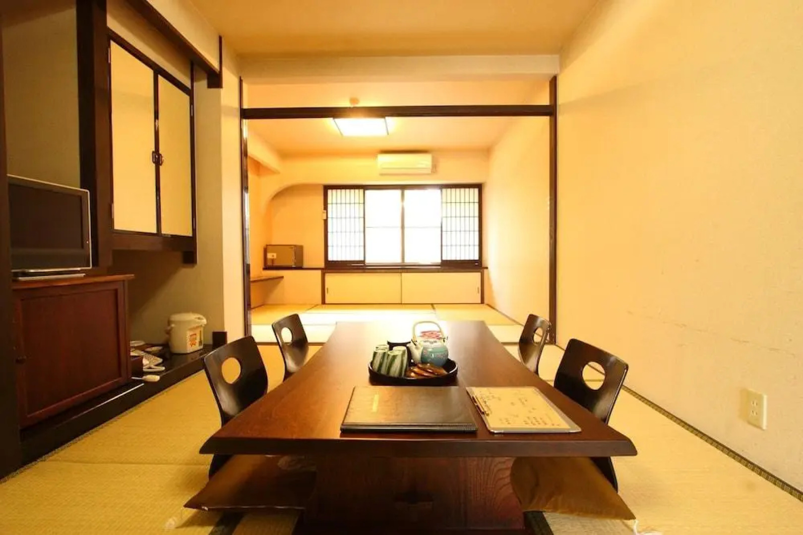 Gokuraku Onsen Takumi No Yado