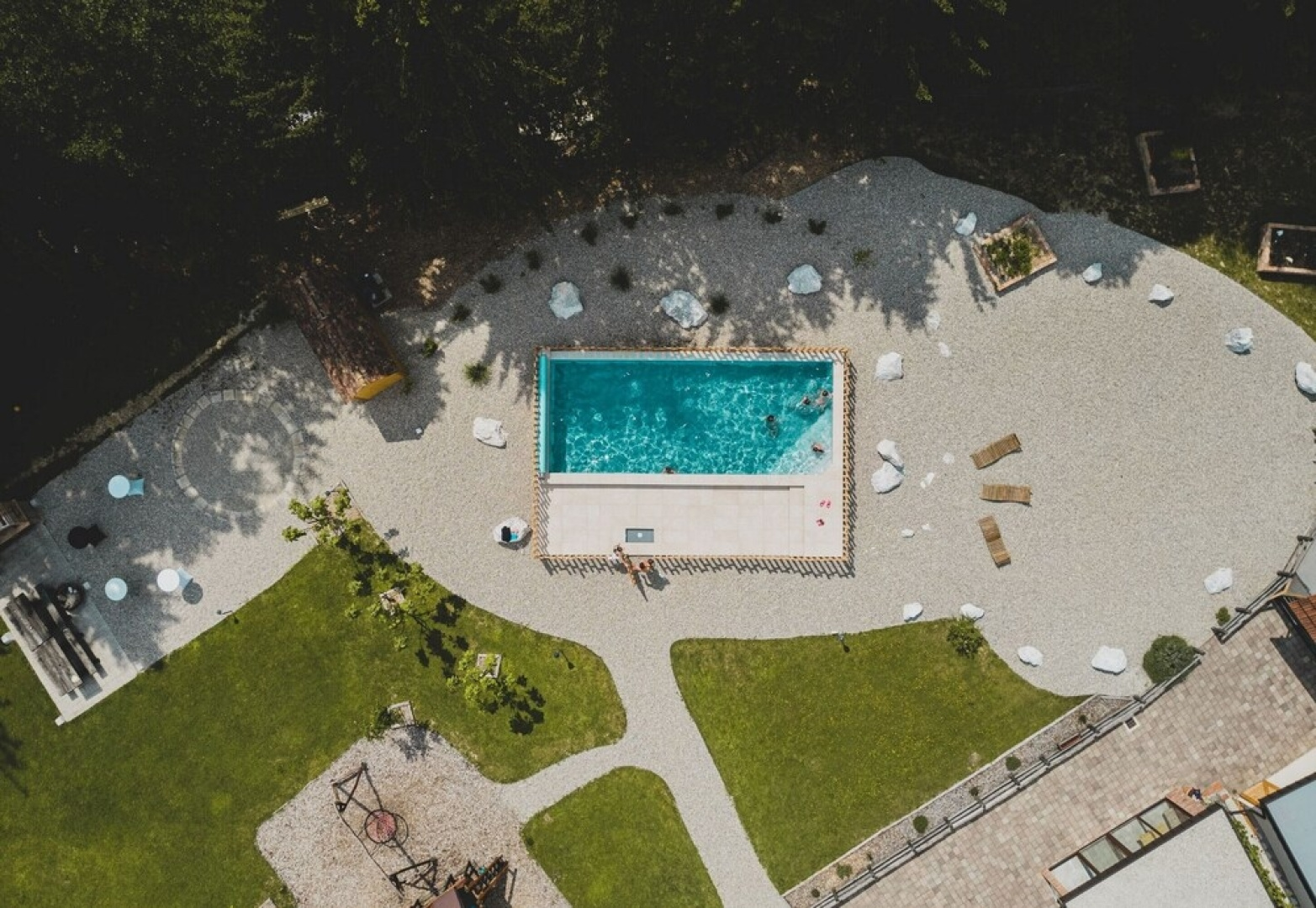 Pool Suite Flaxseed Private Sauna