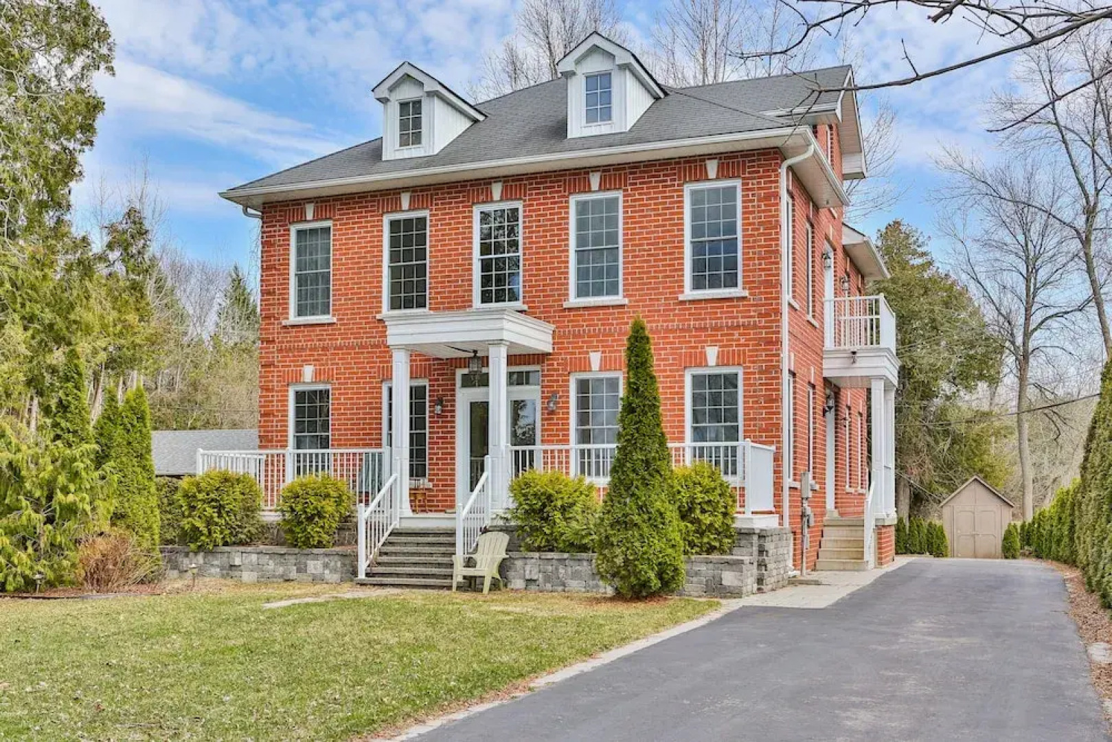 QuickStay Lake Simcoe Homestyle Cottage Private Beach